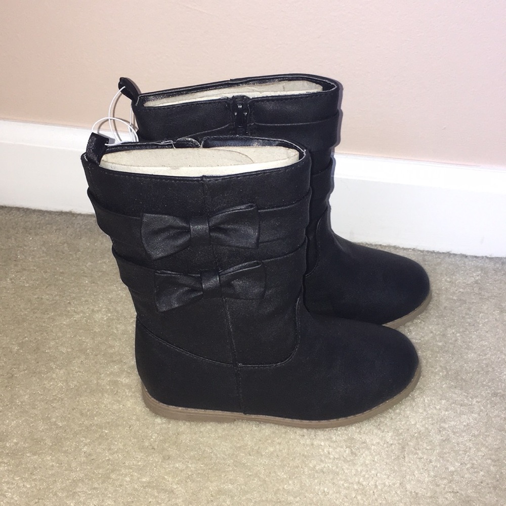 Toddler size 9 Black Boots